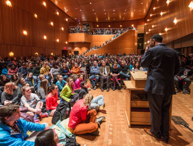 JRC 101 maxed out with students for Ta-Nehisi Coates’ speech on “The Case for Reparations.”  Photo by John Brady