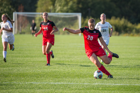 Kitt Richards ’18 in action versus Buena Vista University on Wednesday.  Photo by Takahiro Omura