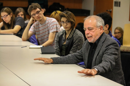 Russo spoke about the craft of writing during a roundtable discussion before his reading. Photo by Sno Zhao