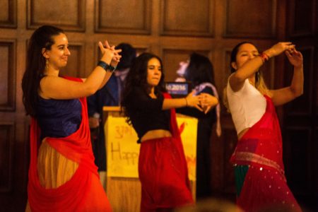 Diwali celebration with various foods and performances. They were sold out of tickets days before the event. Photo by Takahiro Omura. 