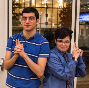 Andrew Lieman '19 and Lauren Schweitzer '20 plan Mafia study breaks. Photo by Sarah Ruiz.